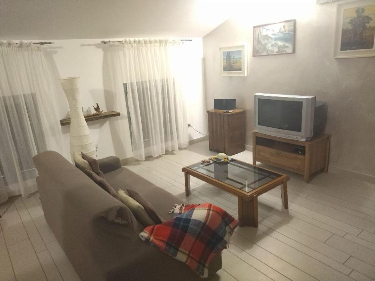 Room In Guest Room - Single Room Between Padua And Chioggia Brugine Exteriör bild